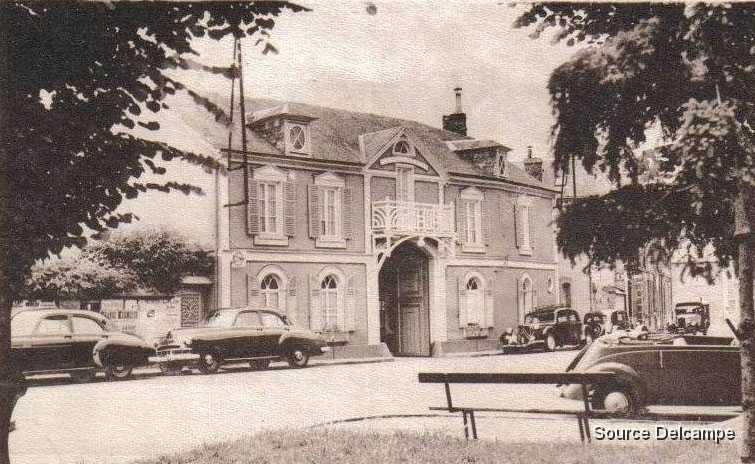 28 Jouy Hotel de la Providence.jpg